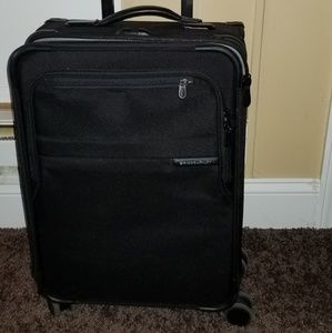 Briggs & Riley Baselime Carry-on